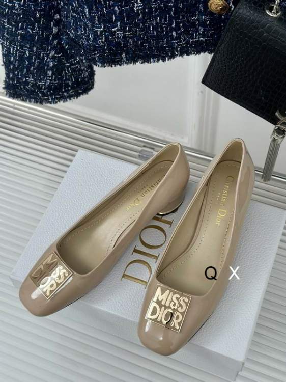 Picture of Dior Shoes _SKUDiorsz35-404CMJX09013737